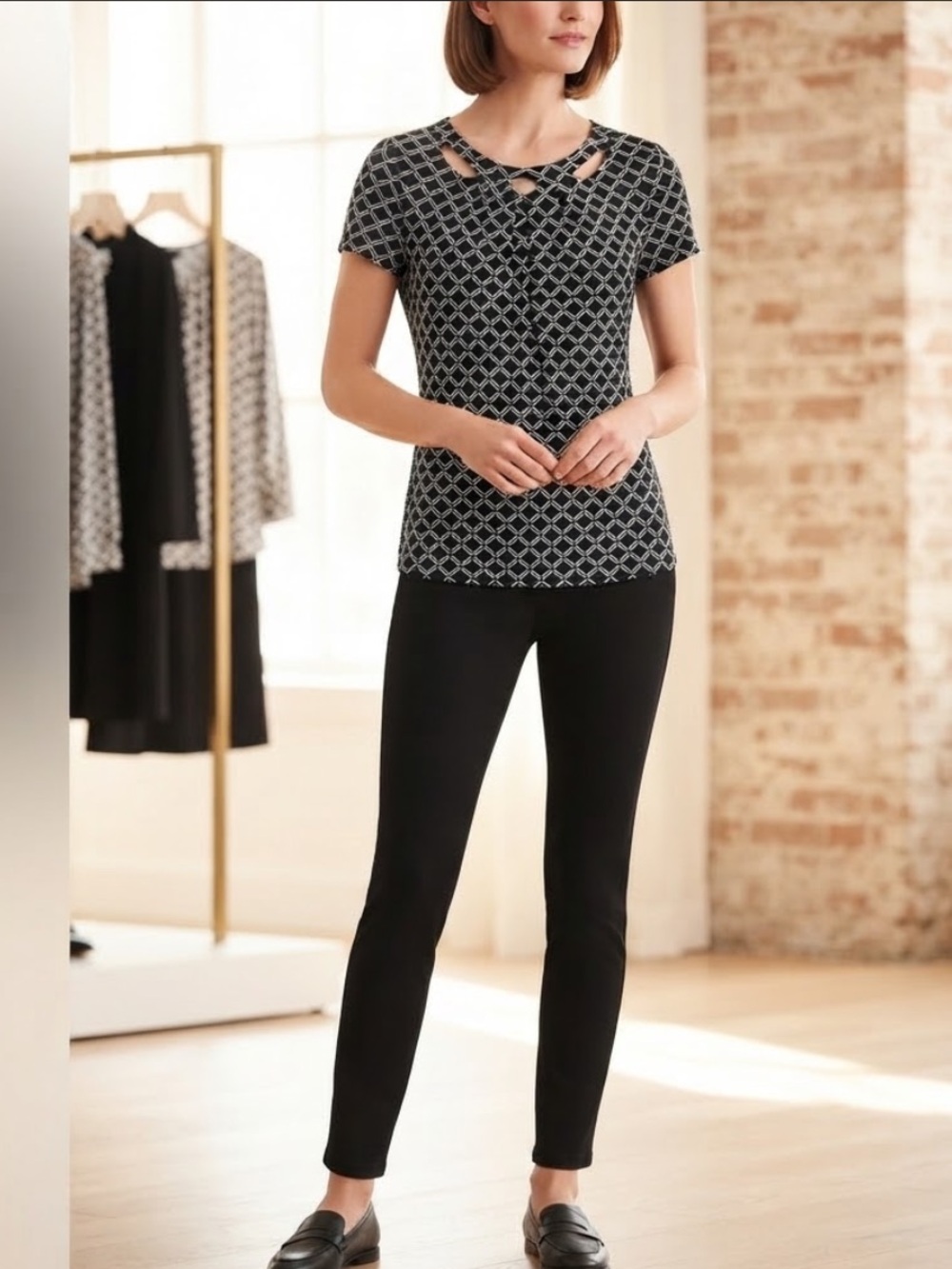 White House Black Market Geometric Patterned Short Sleeve Top Blouse - Size XS
